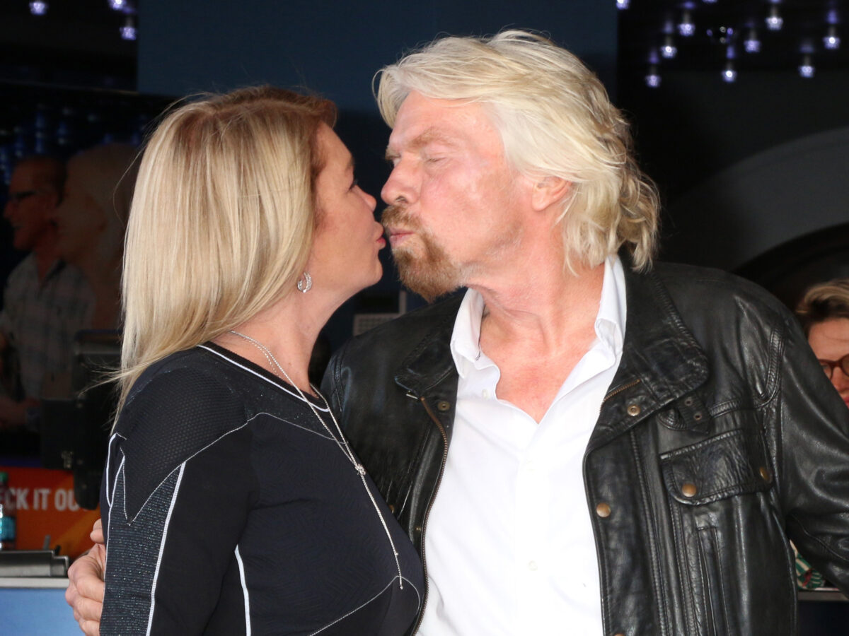 LOS ANGELES - OCT 16: Joan Templeman Branson, Sir Richard Branson at the Sir Richard Branson Star Ceremony on the Hollywood Walk of Fame on October 16, 2018 in Los Angeles, CA